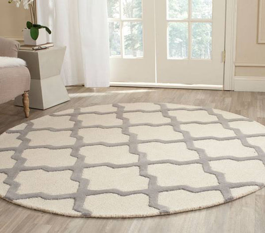 Safavieh Cambridge Ivory  Silver 8& x 8& Round Rug BJX8_B4QGE15