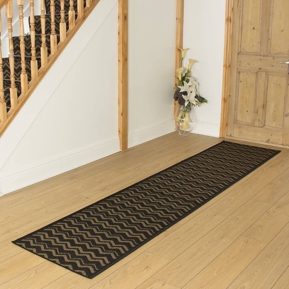 runrug USA Chevron Black Hallway Carpet Rug Runner Length: 5 foot, WID QEE6_Z0UXL99